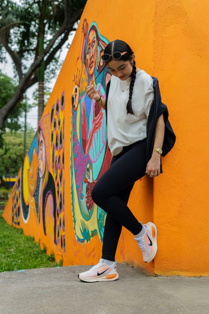 Tenis Nike Vomero Blanco Naranja